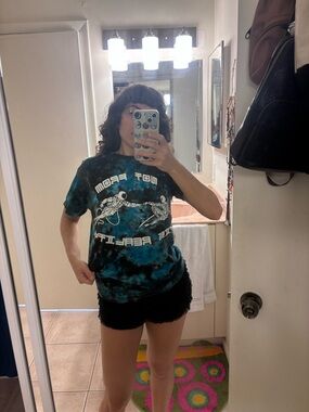 Source Unknown Black & Teal Tie-Dye Astronaut Graphic Tee